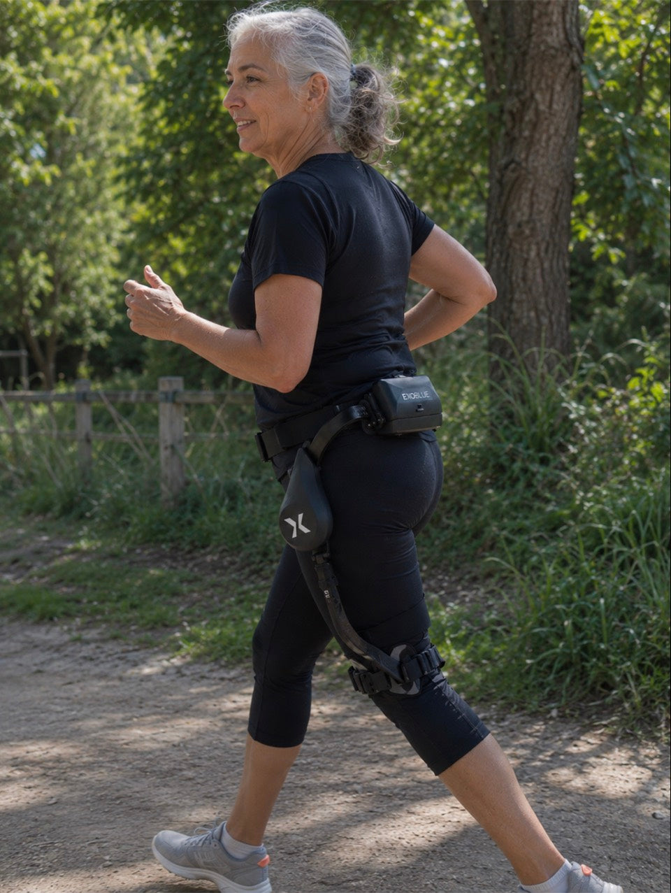 Détail de l’exosquelette ExoBlue V-X1 porté à la hanche et à la cuisse